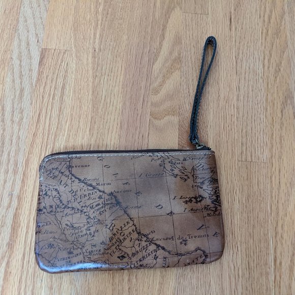 Patricia Nash brown map leather wristlet - Picture 2 of 5